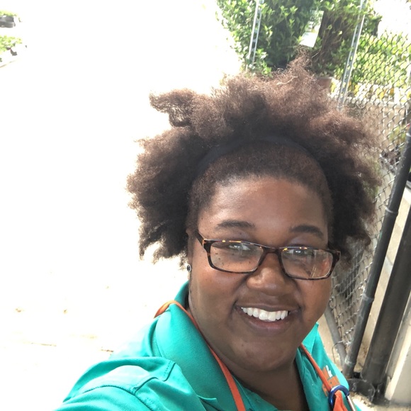 Meet your Posher, Gahavonni - Picture 1 of 1